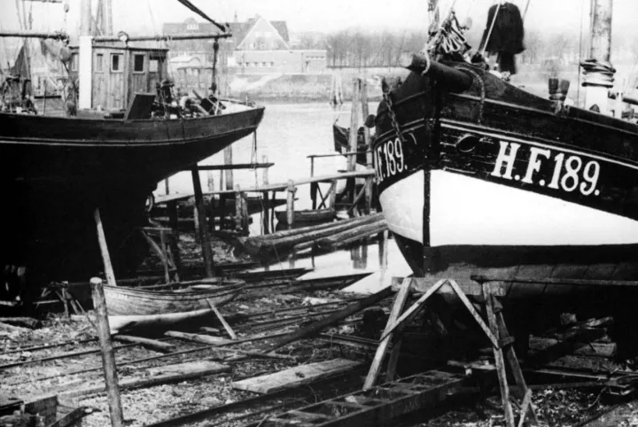 HF 189, Kutter auf der Werft