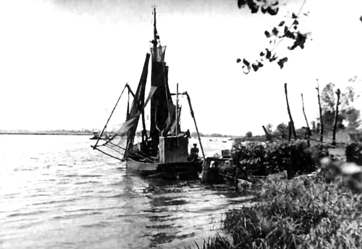 Kutter in der Süderelbe
